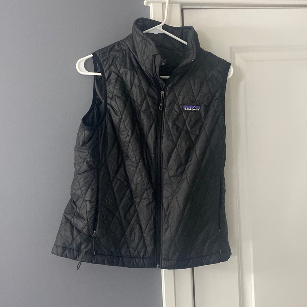 Patagonia Nano puffer vest - great condition